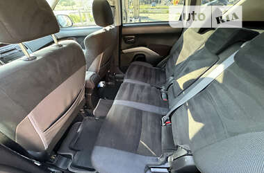 Внедорожник / Кроссовер Mitsubishi Outlander 2009 в 