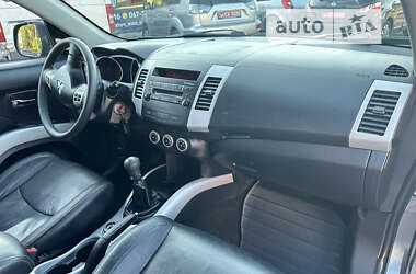 Позашляховик / Кросовер Mitsubishi Outlander 2008 в Ніжині