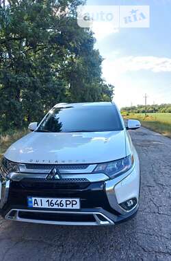 Позашляховик / Кросовер Mitsubishi Outlander 2018 в Білій Церкві