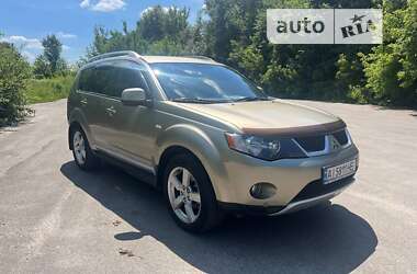 Внедорожник / Кроссовер Mitsubishi Outlander 2009 в Переяславе