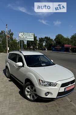 Внедорожник / Кроссовер Mitsubishi Outlander 2010 в Покровске