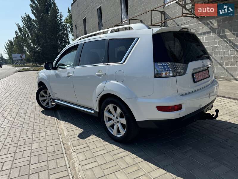 Позашляховик / Кросовер Mitsubishi Outlander 2010 в Дніпрі