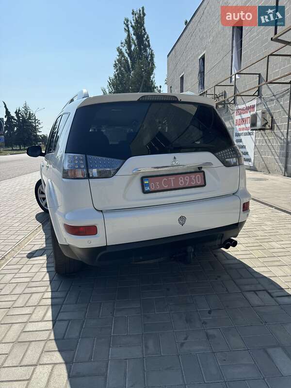 Позашляховик / Кросовер Mitsubishi Outlander 2010 в Дніпрі