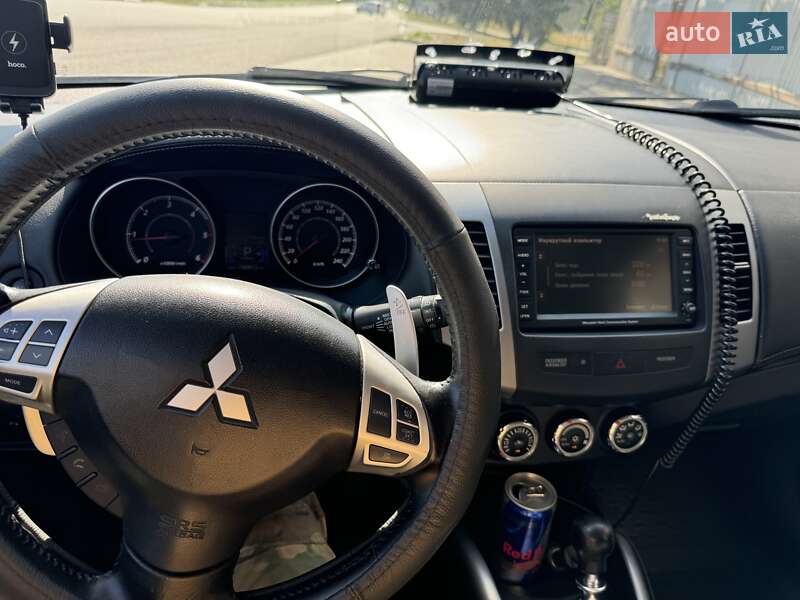 Позашляховик / Кросовер Mitsubishi Outlander 2010 в Дніпрі