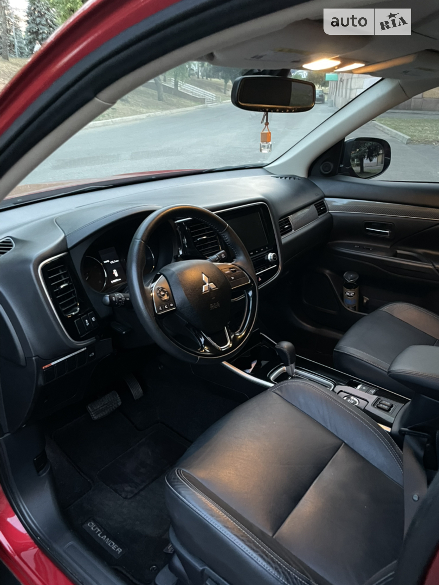 2019 Mitsubishi Outlander - мініатюра 9