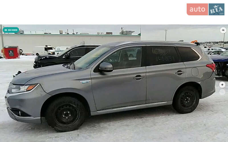 Внедорожник / Кроссовер Mitsubishi Outlander 2018 в Ивано-Франковске