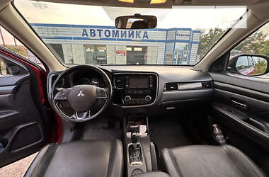 Позашляховик / Кросовер Mitsubishi Outlander 2015 в Вознесенську