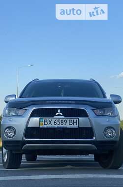 Внедорожник / Кроссовер Mitsubishi Outlander 2012 в Хмельницком