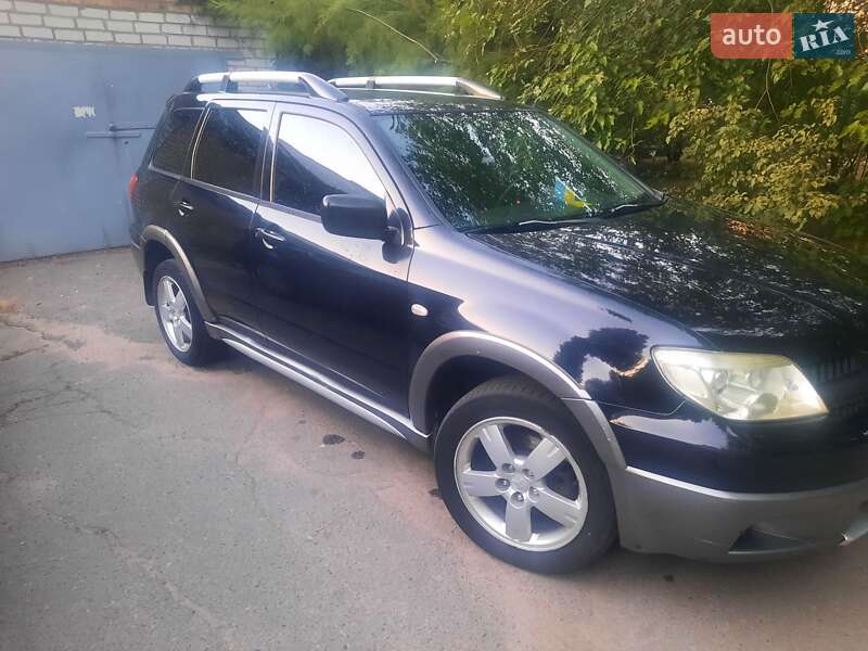 Позашляховик / Кросовер Mitsubishi Outlander 2006 в Кременчуці