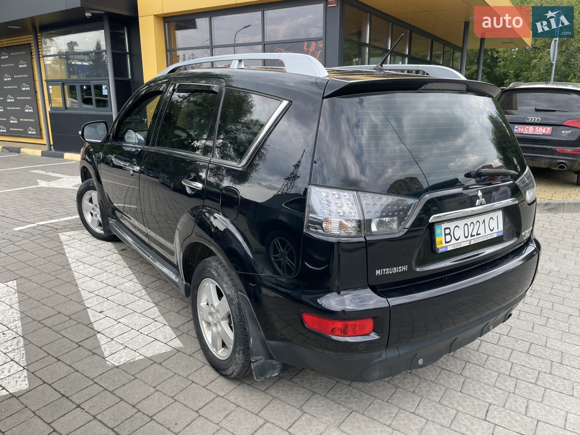 2010 Mitsubishi Outlander - мініатюра 5