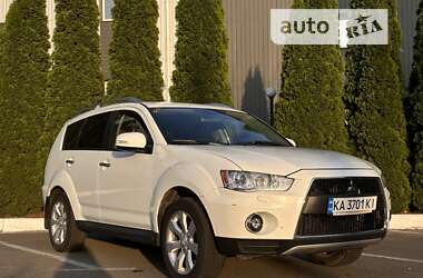 Позашляховик / Кросовер Mitsubishi Outlander 2010 в Києві