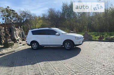 Позашляховик / Кросовер Mitsubishi Outlander 2012 в Луцьку