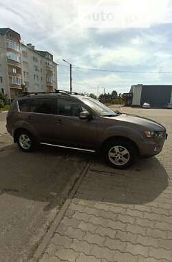 Внедорожник / Кроссовер Mitsubishi Outlander 2011 в Львове