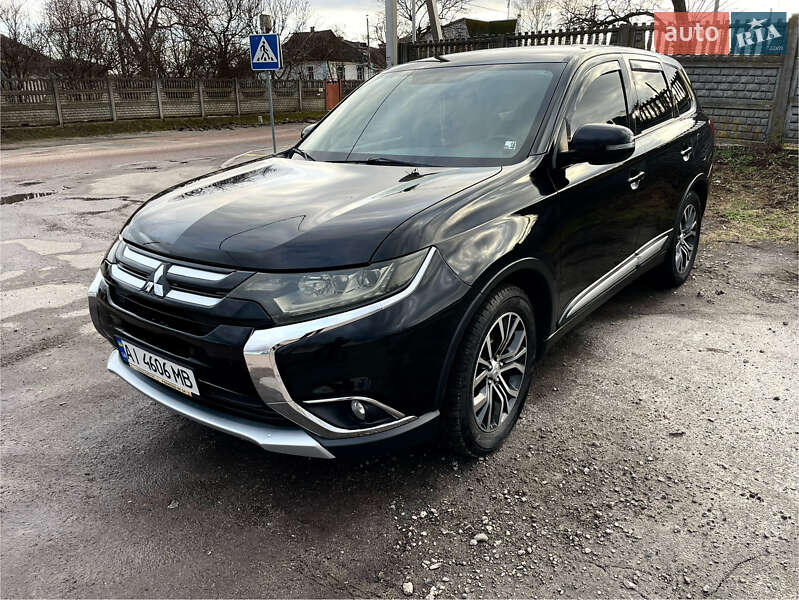Mitsubishi Outlander 2015