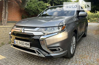 Позашляховик / Кросовер Mitsubishi Outlander 2019 в Дніпрі