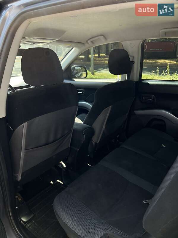 Внедорожник / Кроссовер Mitsubishi Outlander 2008 в Полтаве