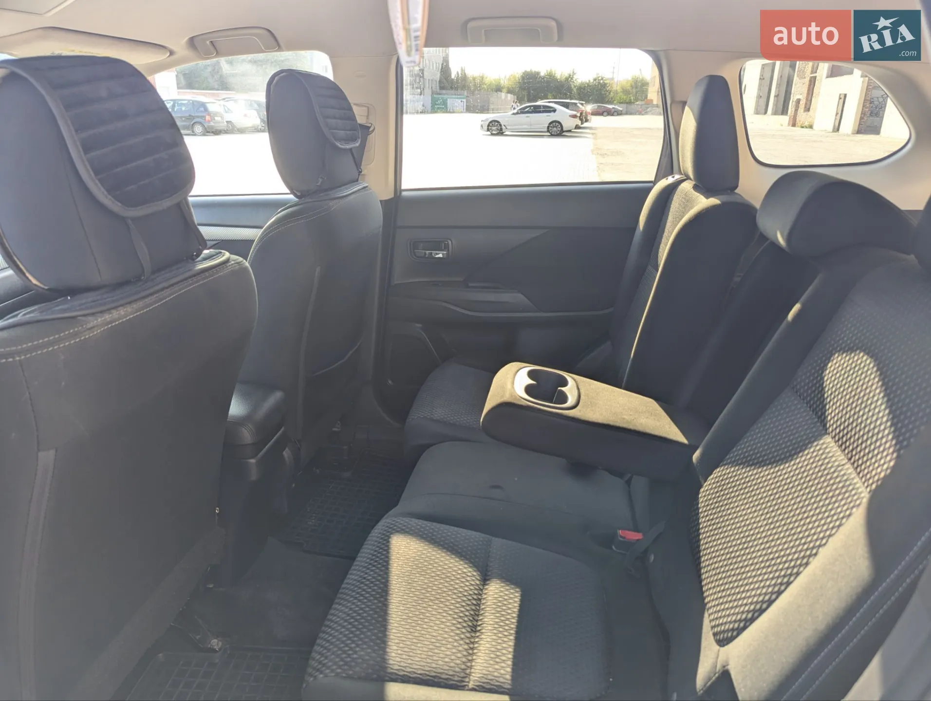 2017 Mitsubishi Outlander - мініатюра 15
