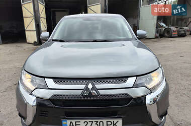 Позашляховик / Кросовер Mitsubishi Outlander 2021 в Кривому Розі