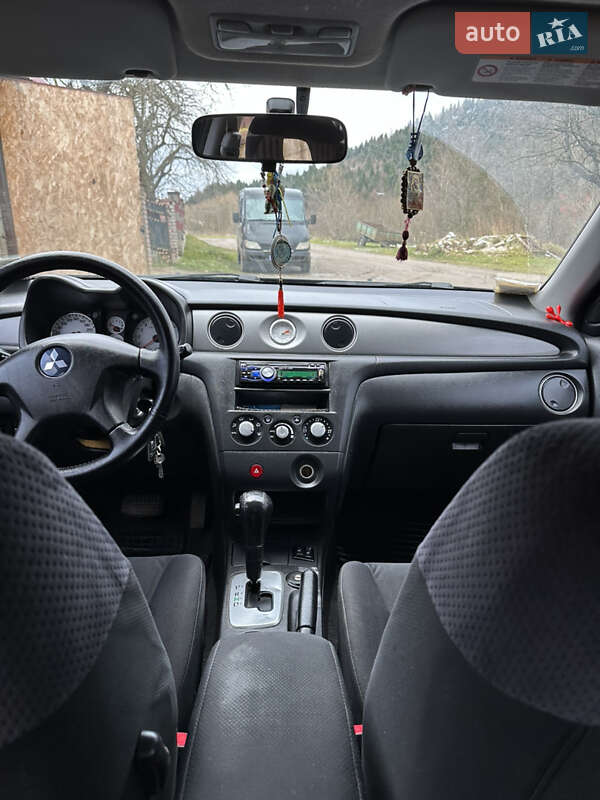 Внедорожник / Кроссовер Mitsubishi Outlander 2005 в Сколе