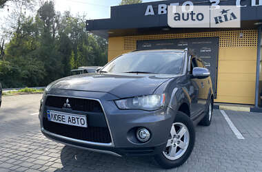 Внедорожник / Кроссовер Mitsubishi Outlander 2012 в Львове