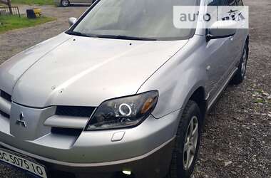 Позашляховик / Кросовер Mitsubishi Outlander 2003 в Турці