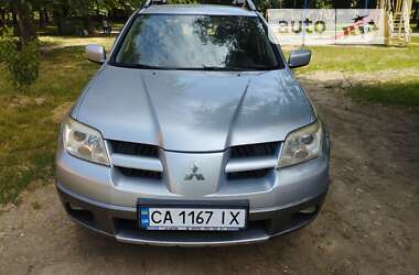 Внедорожник / Кроссовер Mitsubishi Outlander 2005 в Умани