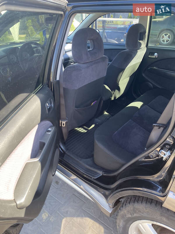 Позашляховик / Кросовер Mitsubishi Outlander 2006 в Шацьку