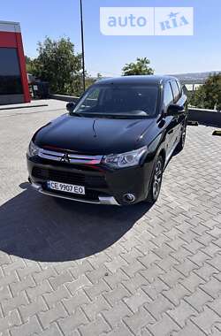 Внедорожник / Кроссовер Mitsubishi Outlander 2014 в Черновцах