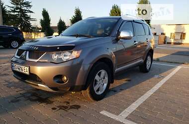 Позашляховик / Кросовер Mitsubishi Outlander 2010 в Волочиську