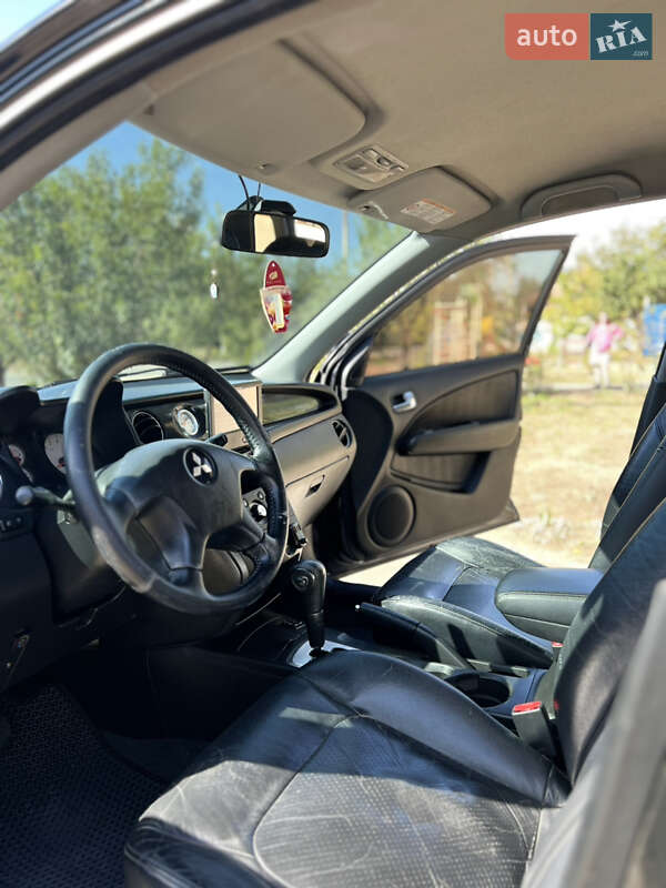 Внедорожник / Кроссовер Mitsubishi Outlander 2007 в Николаеве