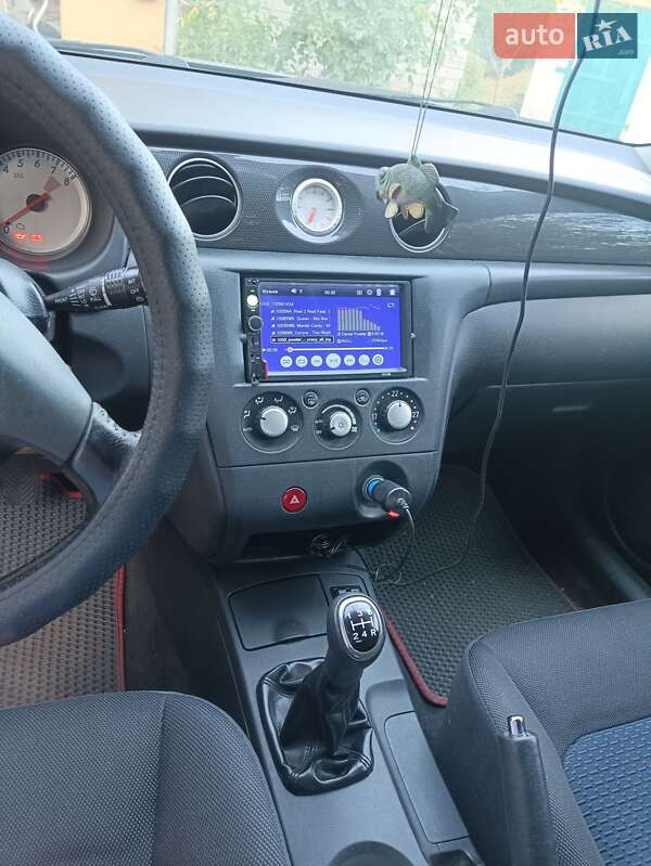 Позашляховик / Кросовер Mitsubishi Outlander 2008 в Переяславі