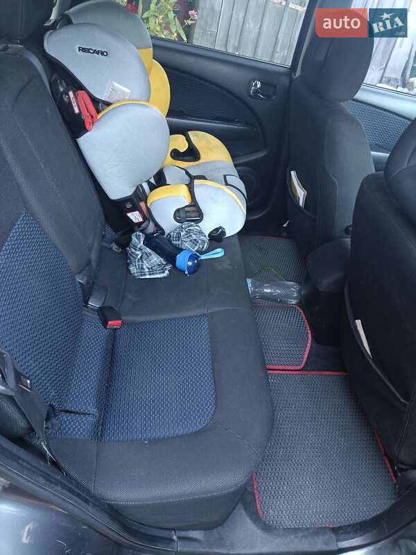 Позашляховик / Кросовер Mitsubishi Outlander 2008 в Переяславі