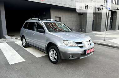 Позашляховик / Кросовер Mitsubishi Outlander 2007 в Києві