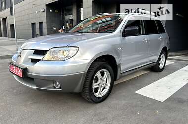 Позашляховик / Кросовер Mitsubishi Outlander 2007 в Києві