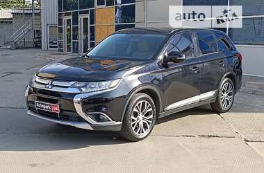 Позашляховик / Кросовер Mitsubishi Outlander 2017 в Харкові