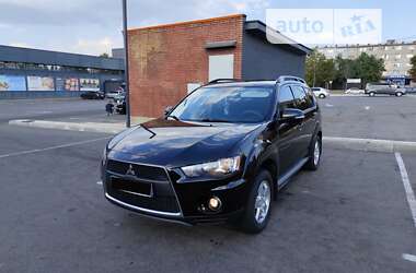 Позашляховик / Кросовер Mitsubishi Outlander 2011 в Харкові