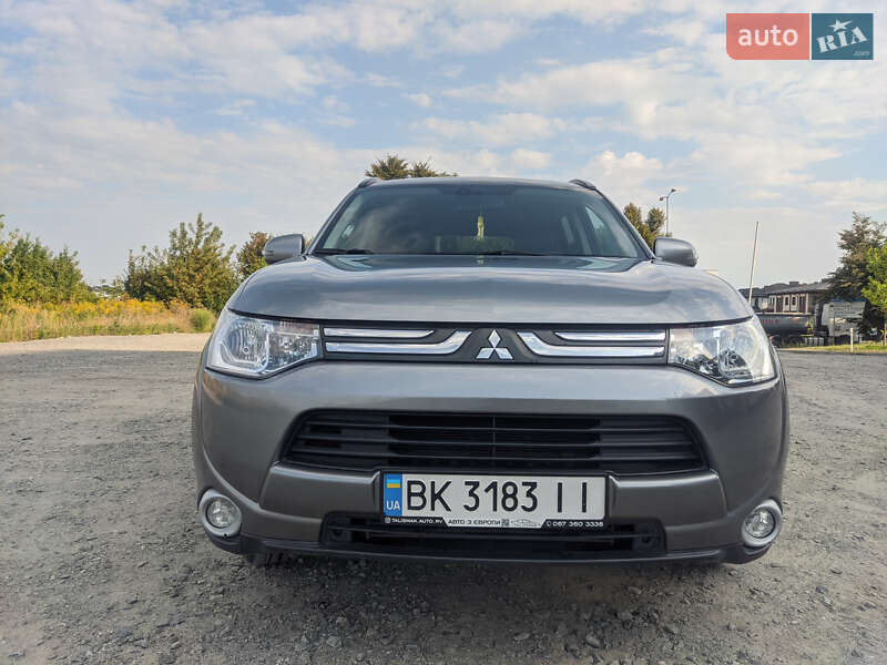 Позашляховик / Кросовер Mitsubishi Outlander 2012 в Рівному фото 8 Позашляховик / Кросовер Mitsubishi Outlander 2012 в Рівному
