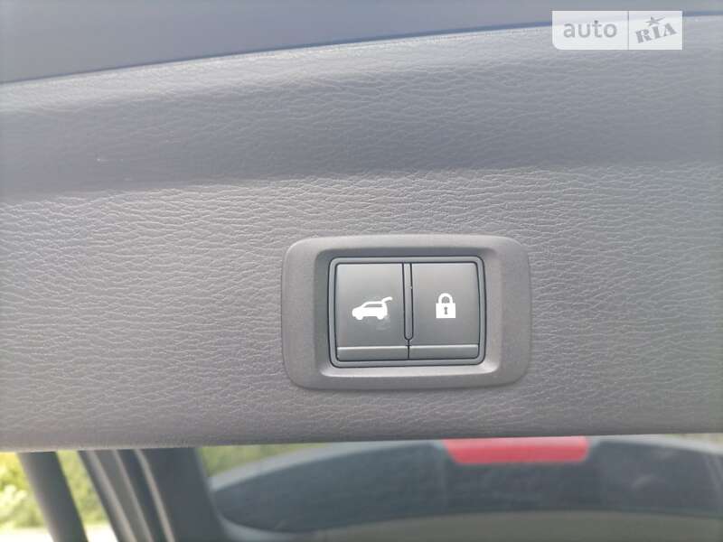 Внедорожник / Кроссовер Mitsubishi Outlander 2021 в Киеве