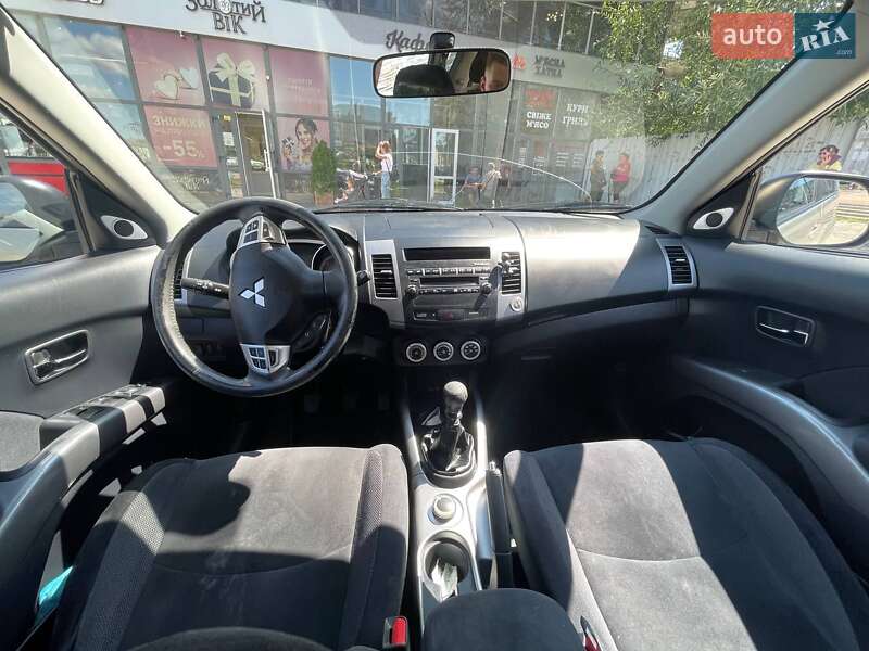 Позашляховик / Кросовер Mitsubishi Outlander 2006 в Золочеві
