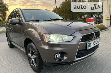 Позашляховик / Кросовер Mitsubishi Outlander 2010 в Кременці