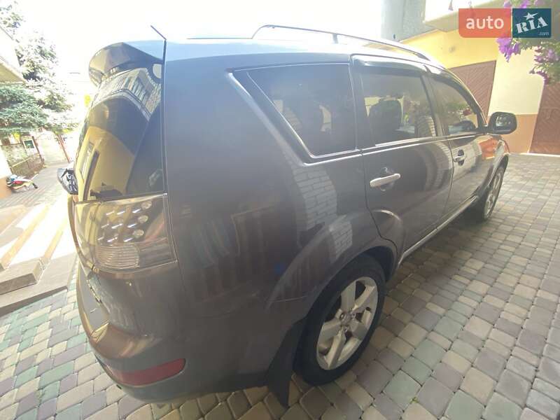 Внедорожник / Кроссовер Mitsubishi Outlander 2008 в Тернополе
