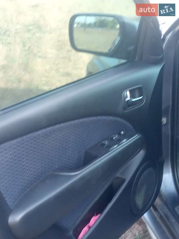 Внедорожник / Кроссовер Mitsubishi Outlander 2008 в Изюме фото 5 Внедорожник / Кроссовер Mitsubishi Outlander 2008 в Изюме