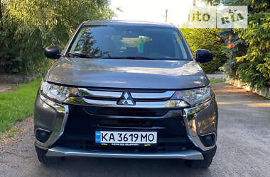 Позашляховик / Кросовер Mitsubishi Outlander 2018 в Василькові