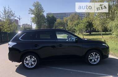 Позашляховик / Кросовер Mitsubishi Outlander 2012 в Івано-Франківську