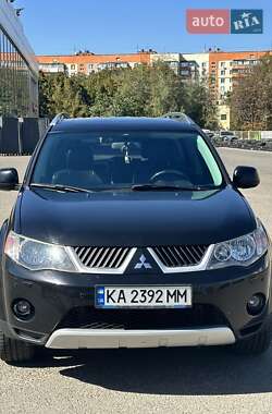 Внедорожник / Кроссовер Mitsubishi Outlander 2007 в 