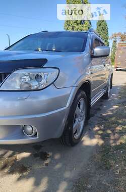 Внедорожник / Кроссовер Mitsubishi Outlander 2006 в Харькове