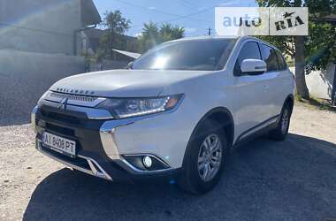 Внедорожник / Кроссовер Mitsubishi Outlander 2020 в Белой Церкви