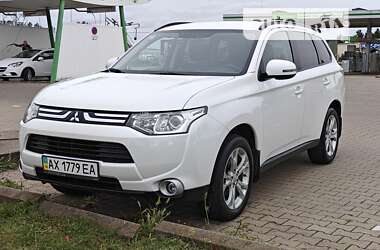 Позашляховик / Кросовер Mitsubishi Outlander 2013 в Костопілі