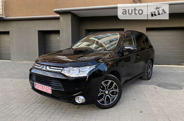 Позашляховик / Кросовер Mitsubishi Outlander 2013 в Івано-Франківську