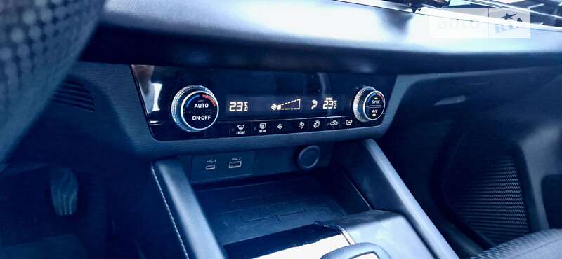 Позашляховик / Кросовер Mitsubishi Outlander 2021 в Коломиї